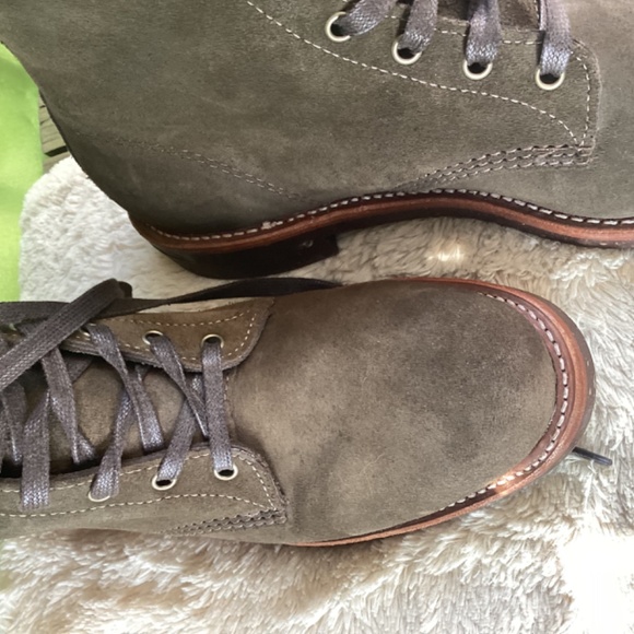Men Chippewa boots like new in 11 US, moss green. - Picture 7 of 16